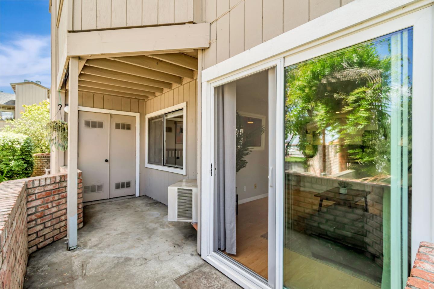 Detail Gallery Image 16 of 19 For 2287 Wine Maker Way, San Jose,  CA 95124 - 1 Beds | 1 Baths