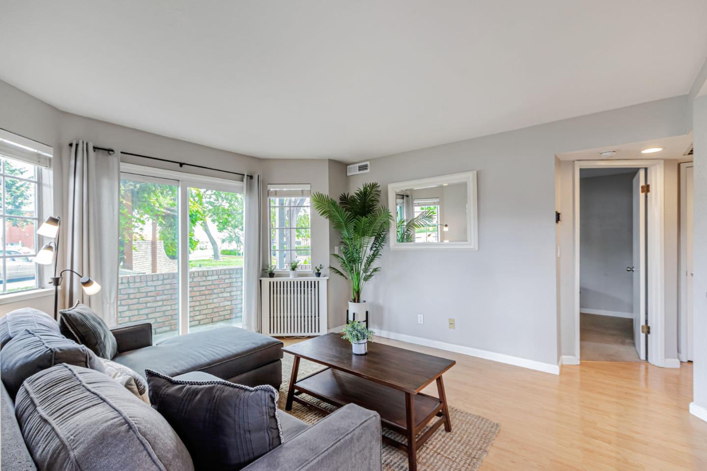 Detail Gallery Image 2 of 19 For 2287 Wine Maker Way, San Jose,  CA 95124 - 1 Beds | 1 Baths