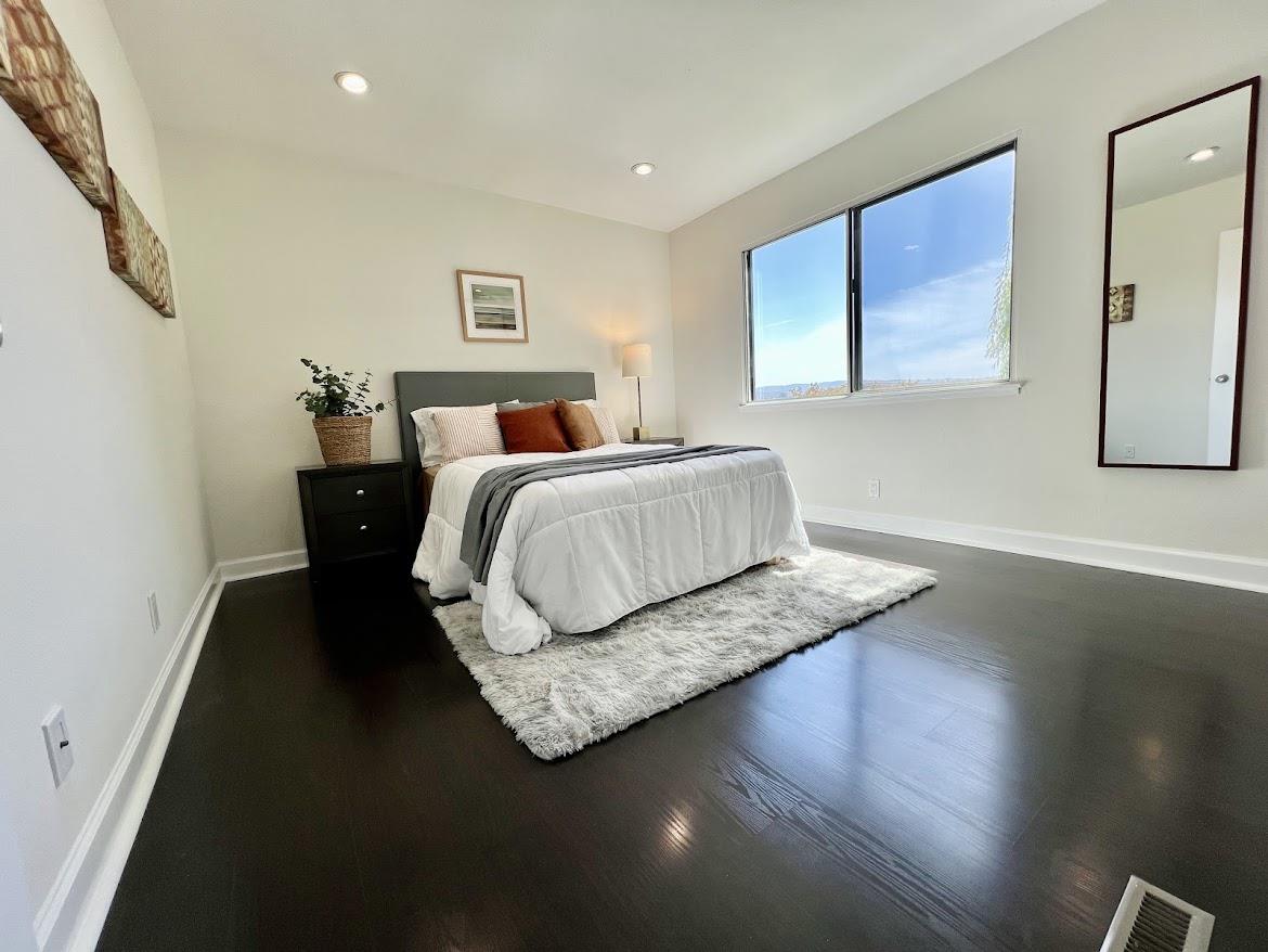 Detail Gallery Image 17 of 45 For 801 Ram Ln, Foster City,  CA 94404 - 3 Beds | 2/1 Baths