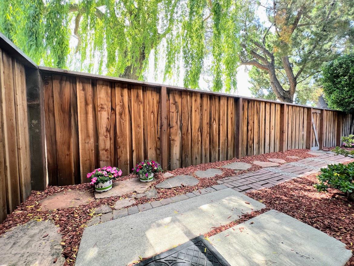 Detail Gallery Image 24 of 45 For 801 Ram Ln, Foster City,  CA 94404 - 3 Beds | 2/1 Baths