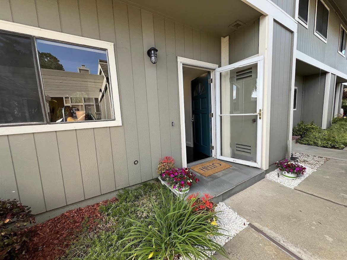 Detail Gallery Image 31 of 45 For 801 Ram Ln, Foster City,  CA 94404 - 3 Beds | 2/1 Baths