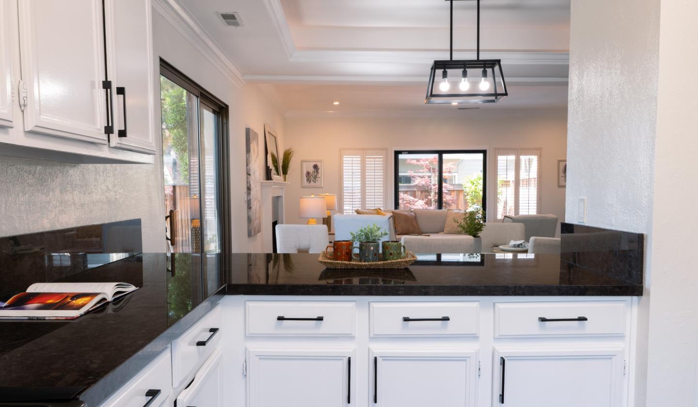 Detail Gallery Image 4 of 45 For 801 Ram Ln, Foster City,  CA 94404 - 3 Beds | 2/1 Baths