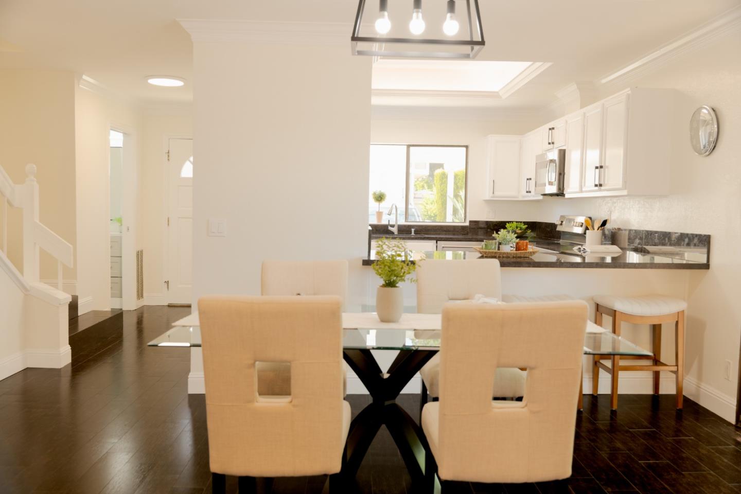 Detail Gallery Image 6 of 45 For 801 Ram Ln, Foster City,  CA 94404 - 3 Beds | 2/1 Baths