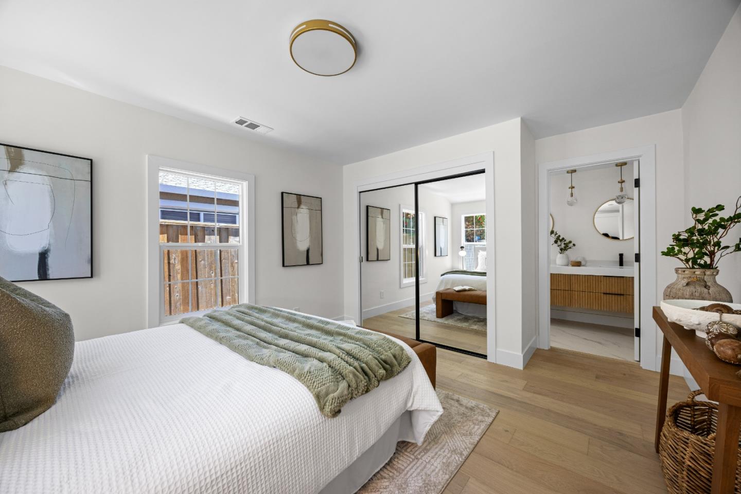 Detail Gallery Image 14 of 33 For 3541 Page St, Redwood City,  CA 94063 - 3 Beds | 2 Baths