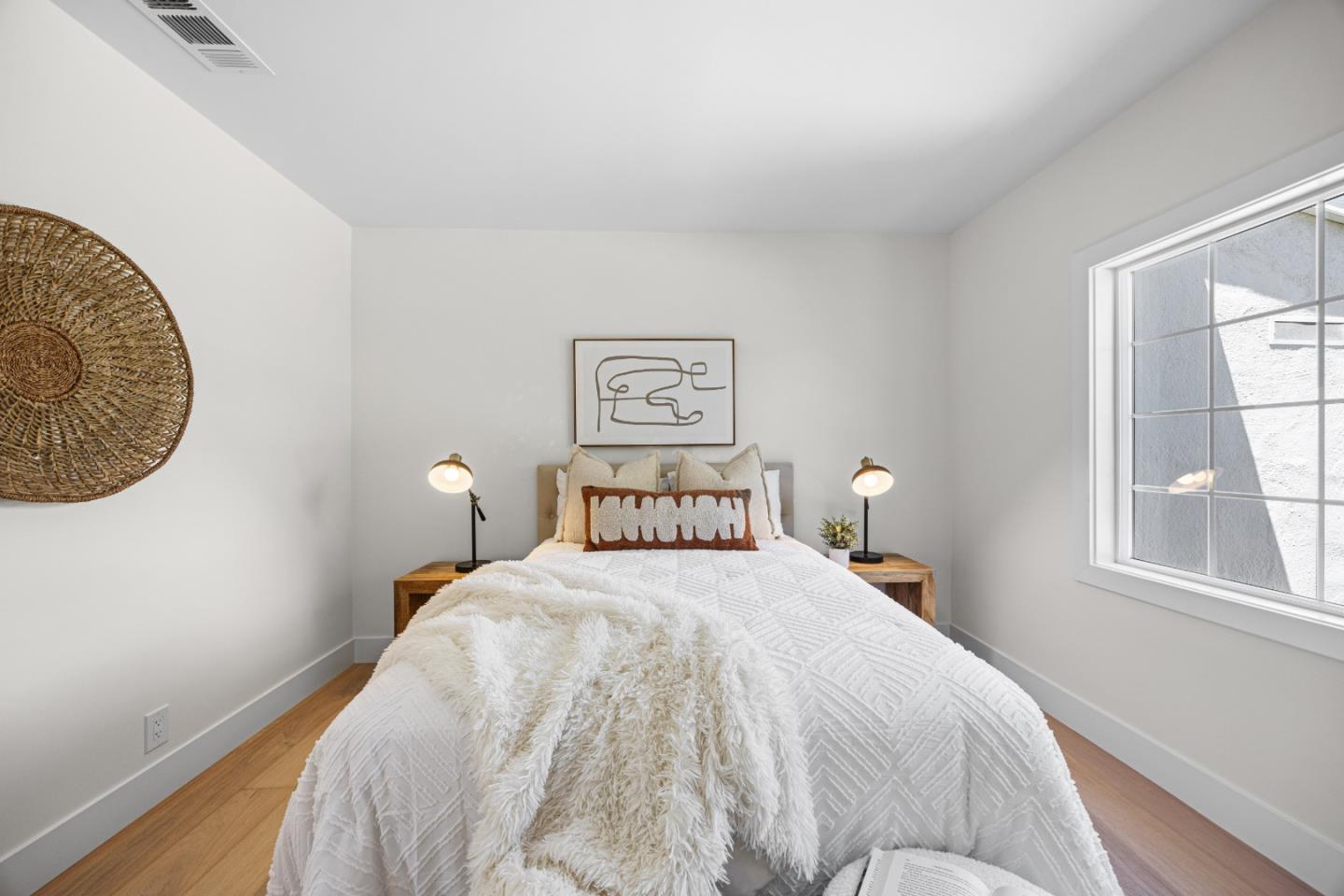 Detail Gallery Image 19 of 33 For 3541 Page St, Redwood City,  CA 94063 - 3 Beds | 2 Baths