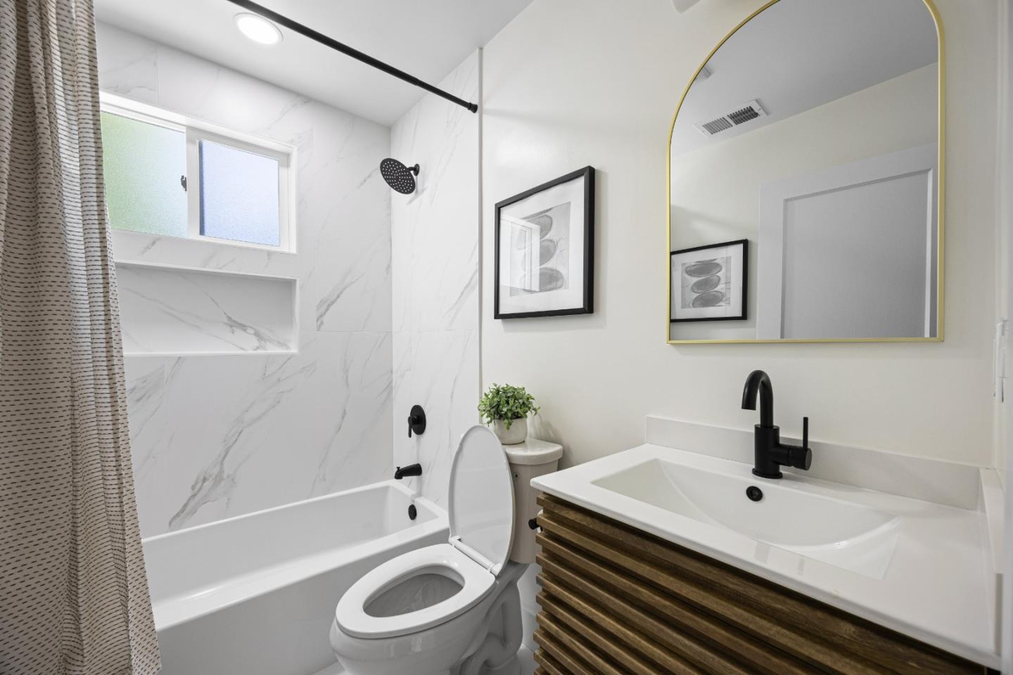 Detail Gallery Image 22 of 33 For 3541 Page St, Redwood City,  CA 94063 - 3 Beds | 2 Baths