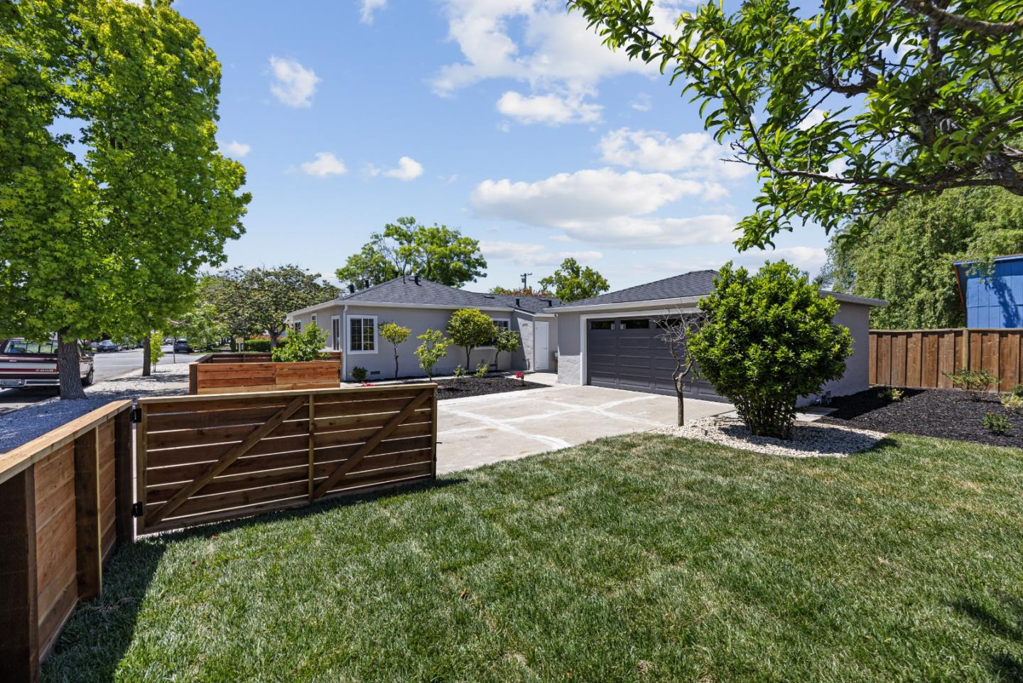 Detail Gallery Image 25 of 33 For 3541 Page St, Redwood City,  CA 94063 - 3 Beds | 2 Baths