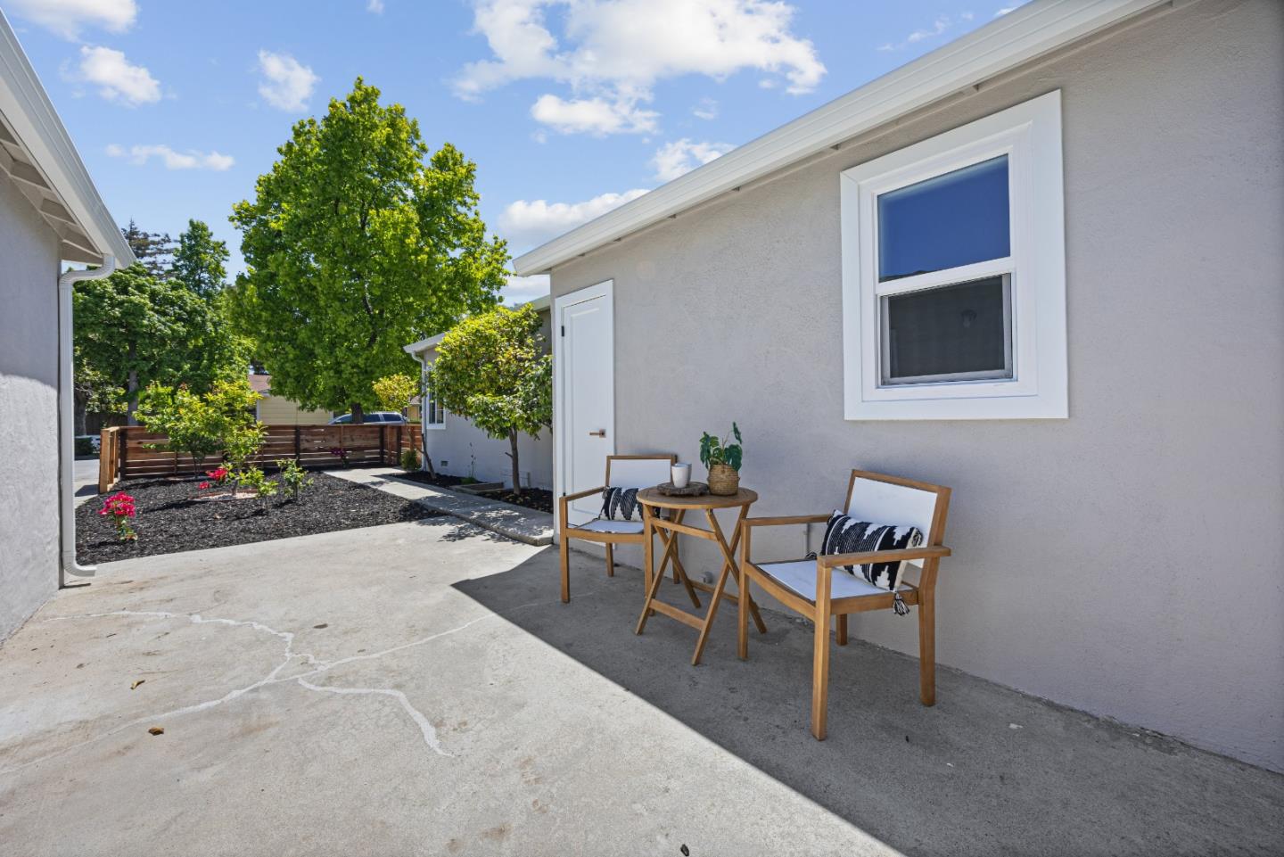 Detail Gallery Image 28 of 33 For 3541 Page St, Redwood City,  CA 94063 - 3 Beds | 2 Baths