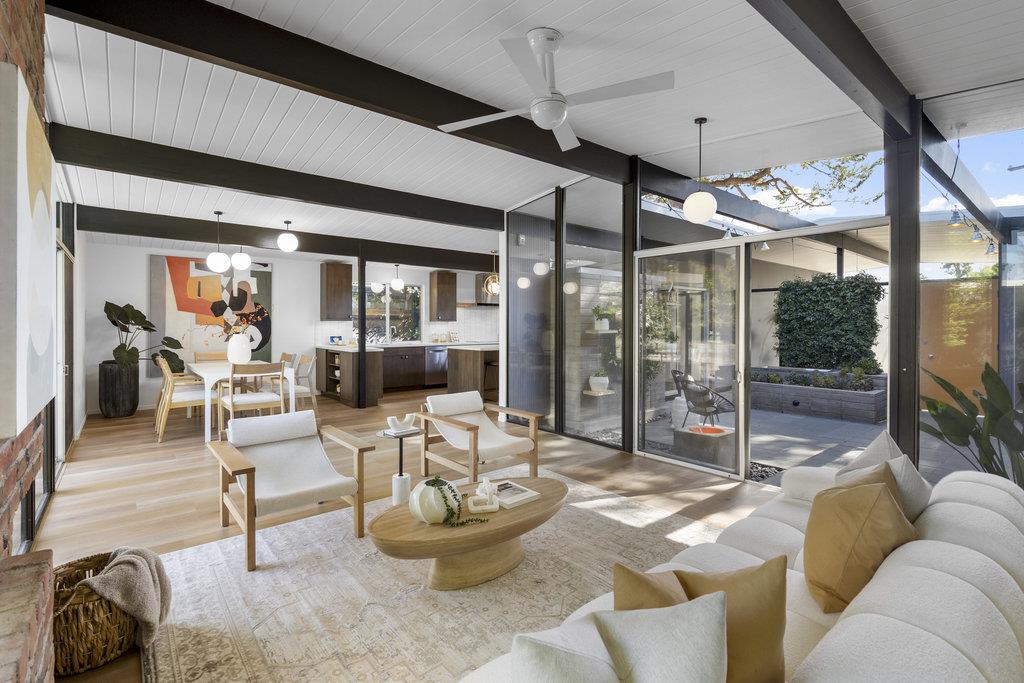 Detail Gallery Image 15 of 62 For 2366 Fairglen Dr, San Jose,  CA 95125 - 4 Beds | 2 Baths