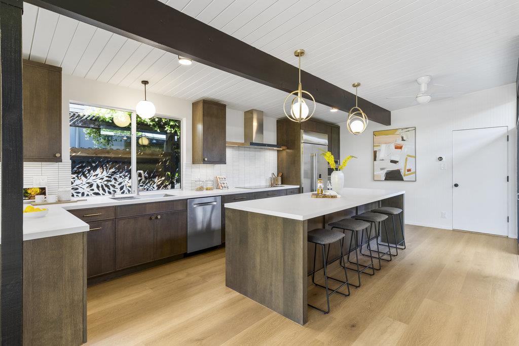 Detail Gallery Image 17 of 62 For 2366 Fairglen Dr, San Jose,  CA 95125 - 4 Beds | 2 Baths