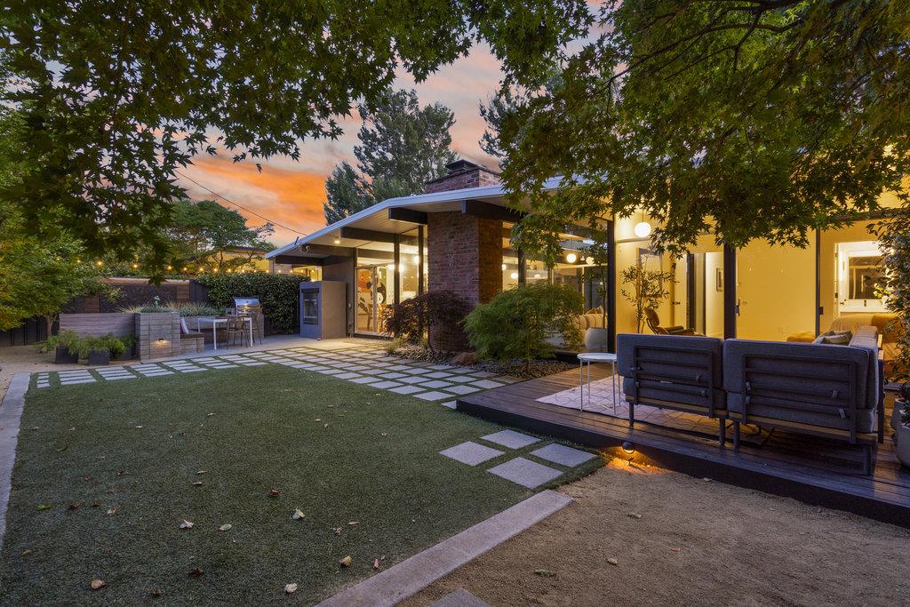 Detail Gallery Image 51 of 62 For 2366 Fairglen Dr, San Jose,  CA 95125 - 4 Beds | 2 Baths