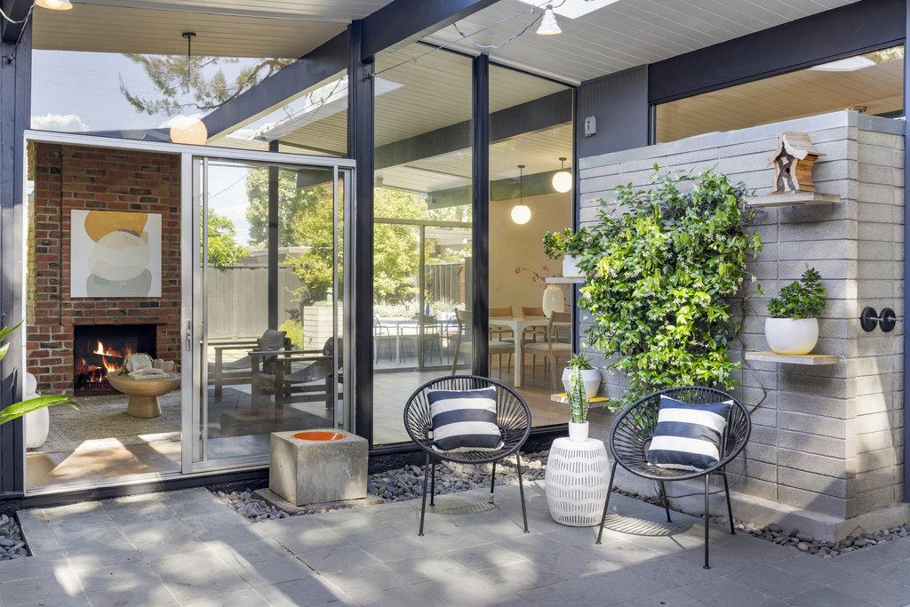 Detail Gallery Image 7 of 62 For 2366 Fairglen Dr, San Jose,  CA 95125 - 4 Beds | 2 Baths