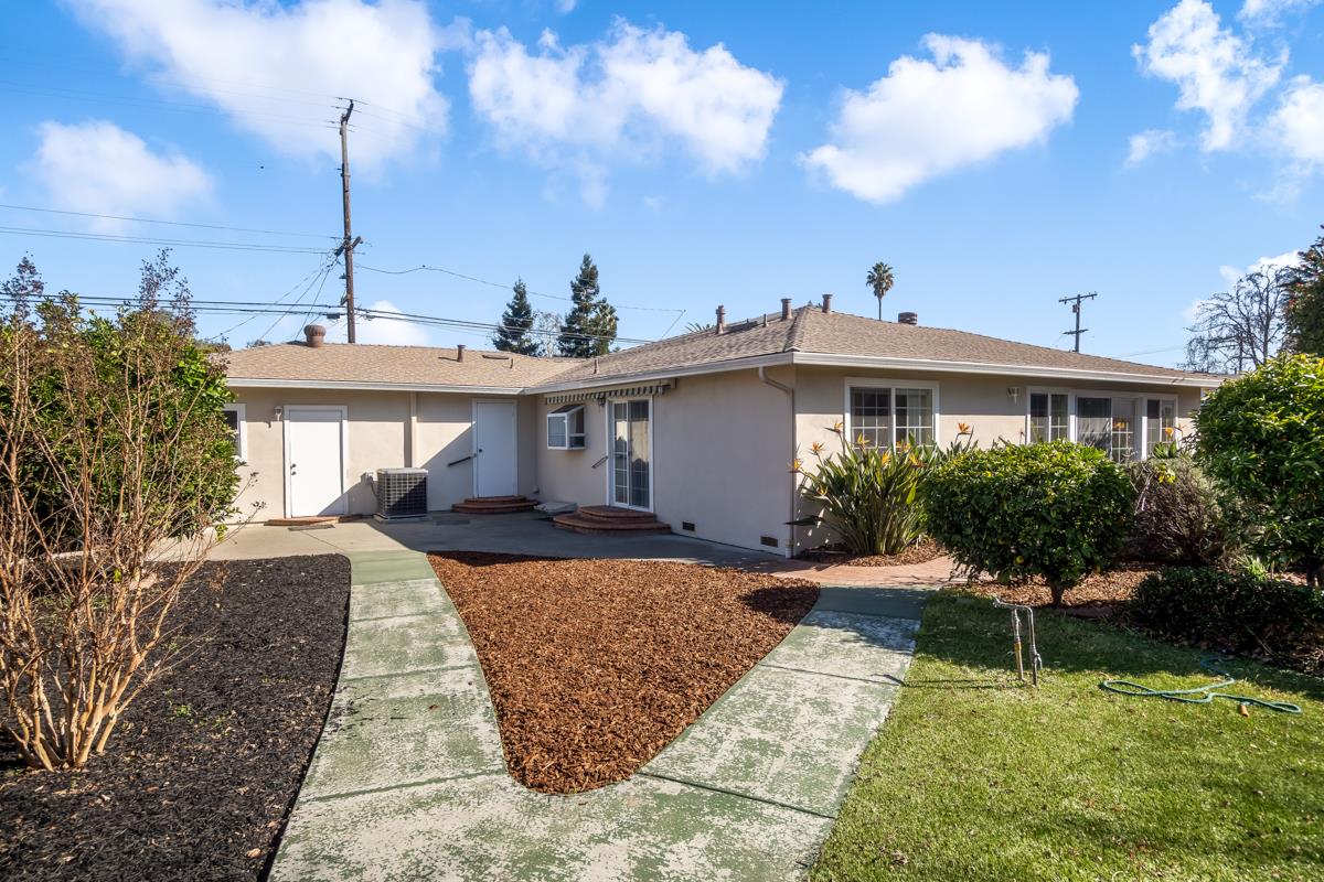 Detail Gallery Image 12 of 50 For 542 Topaz St, Redwood City,  CA 94062 - 3 Beds | 2 Baths