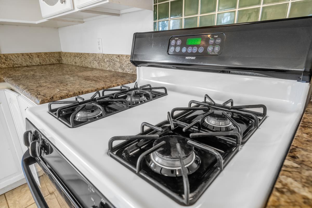Detail Gallery Image 32 of 50 For 542 Topaz St, Redwood City,  CA 94062 - 3 Beds | 2 Baths