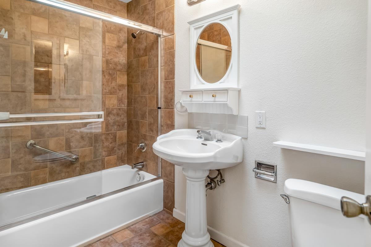Detail Gallery Image 34 of 50 For 542 Topaz St, Redwood City,  CA 94062 - 3 Beds | 2 Baths
