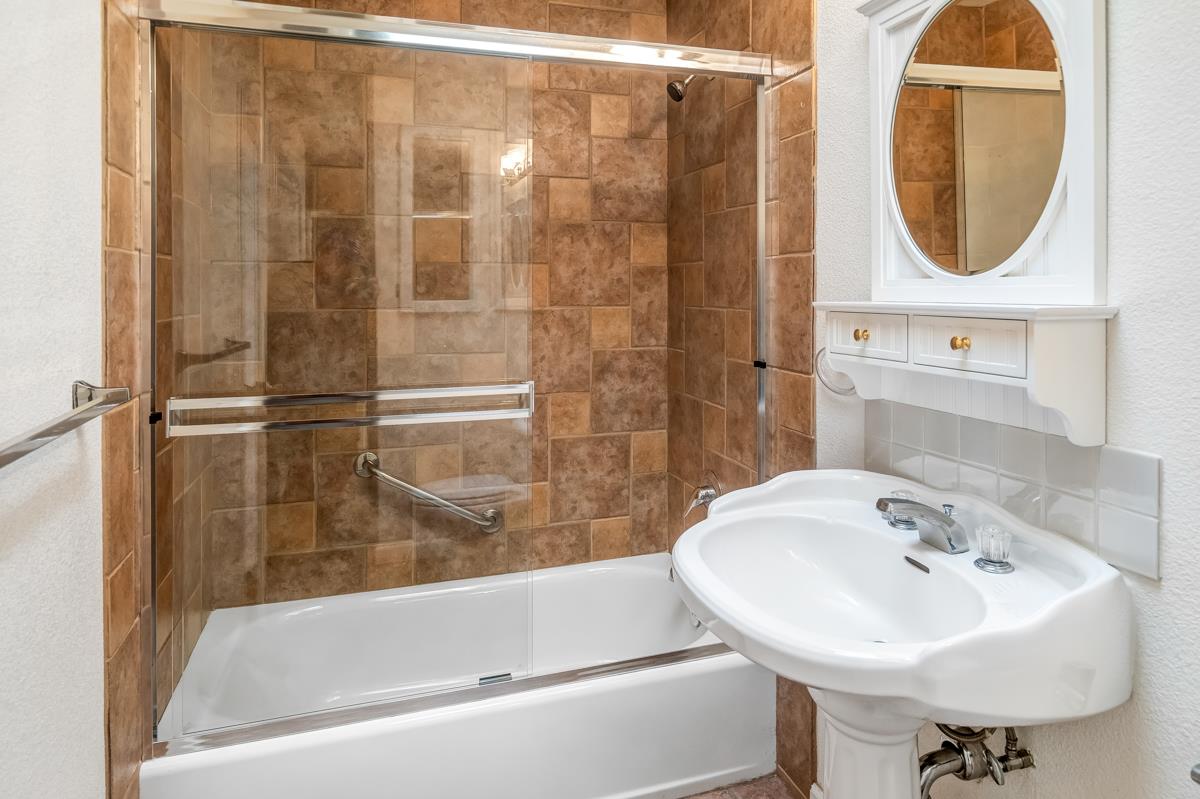 Detail Gallery Image 35 of 50 For 542 Topaz St, Redwood City,  CA 94062 - 3 Beds | 2 Baths
