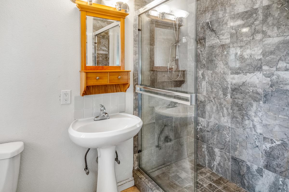 Detail Gallery Image 50 of 50 For 542 Topaz St, Redwood City,  CA 94062 - 3 Beds | 2 Baths