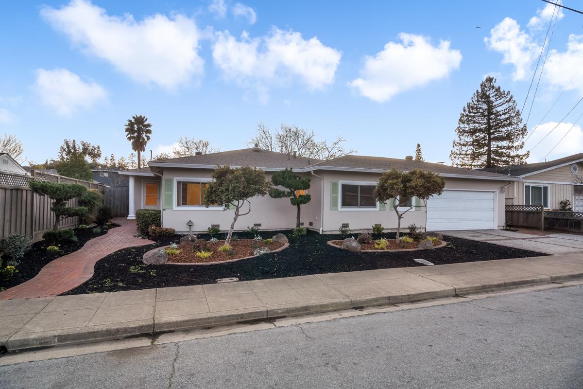 Detail Gallery Image 7 of 50 For 542 Topaz St, Redwood City,  CA 94062 - 3 Beds | 2 Baths