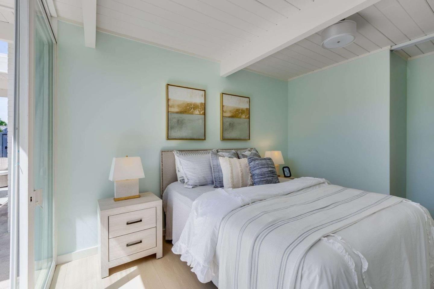 Detail Gallery Image 21 of 32 For 1615 Wolfe Dr, San Mateo,  CA 94402 - 4 Beds | 2 Baths