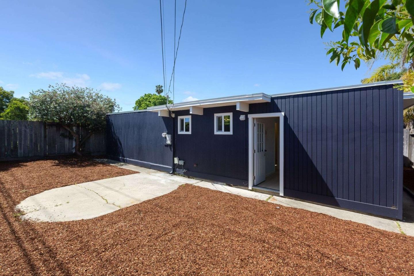 Detail Gallery Image 31 of 32 For 1615 Wolfe Dr, San Mateo,  CA 94402 - 4 Beds | 2 Baths