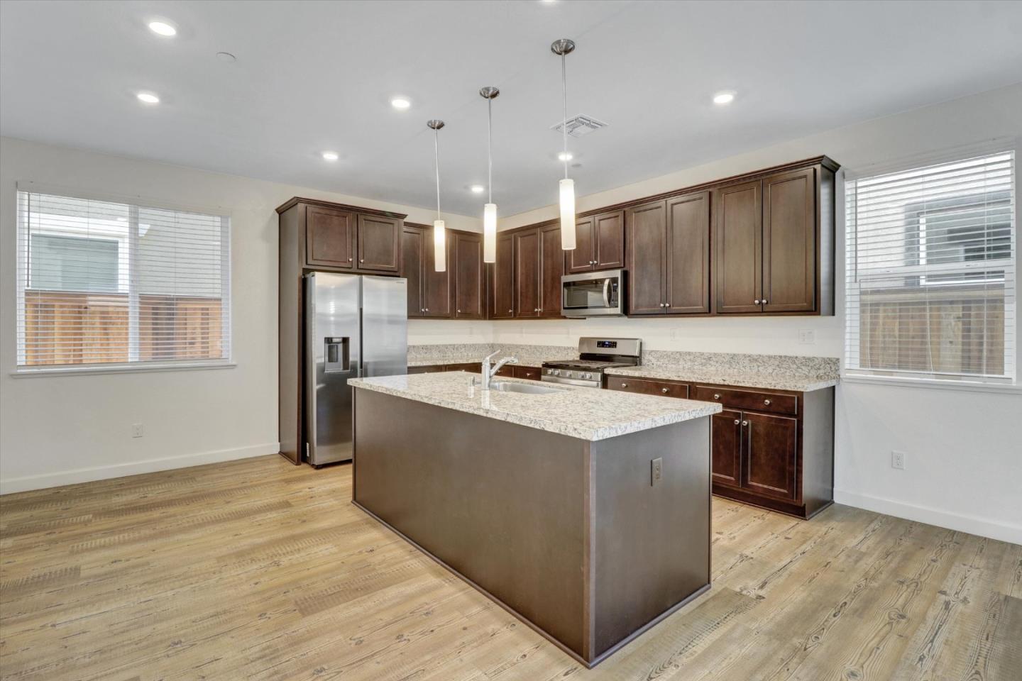 Detail Gallery Image 10 of 57 For 1880 Orfanos Ranch Dr, Brentwood,  CA 94513 - 4 Beds | 3 Baths