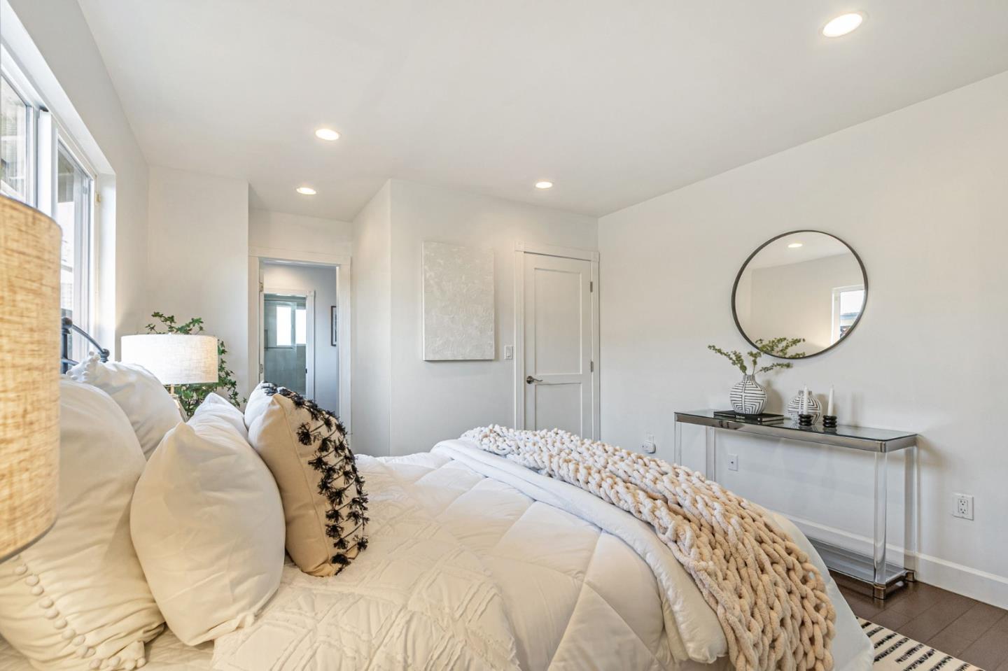 Detail Gallery Image 16 of 43 For 770 N 16th St, San Jose,  CA 95112 - 3 Beds | 3 Baths