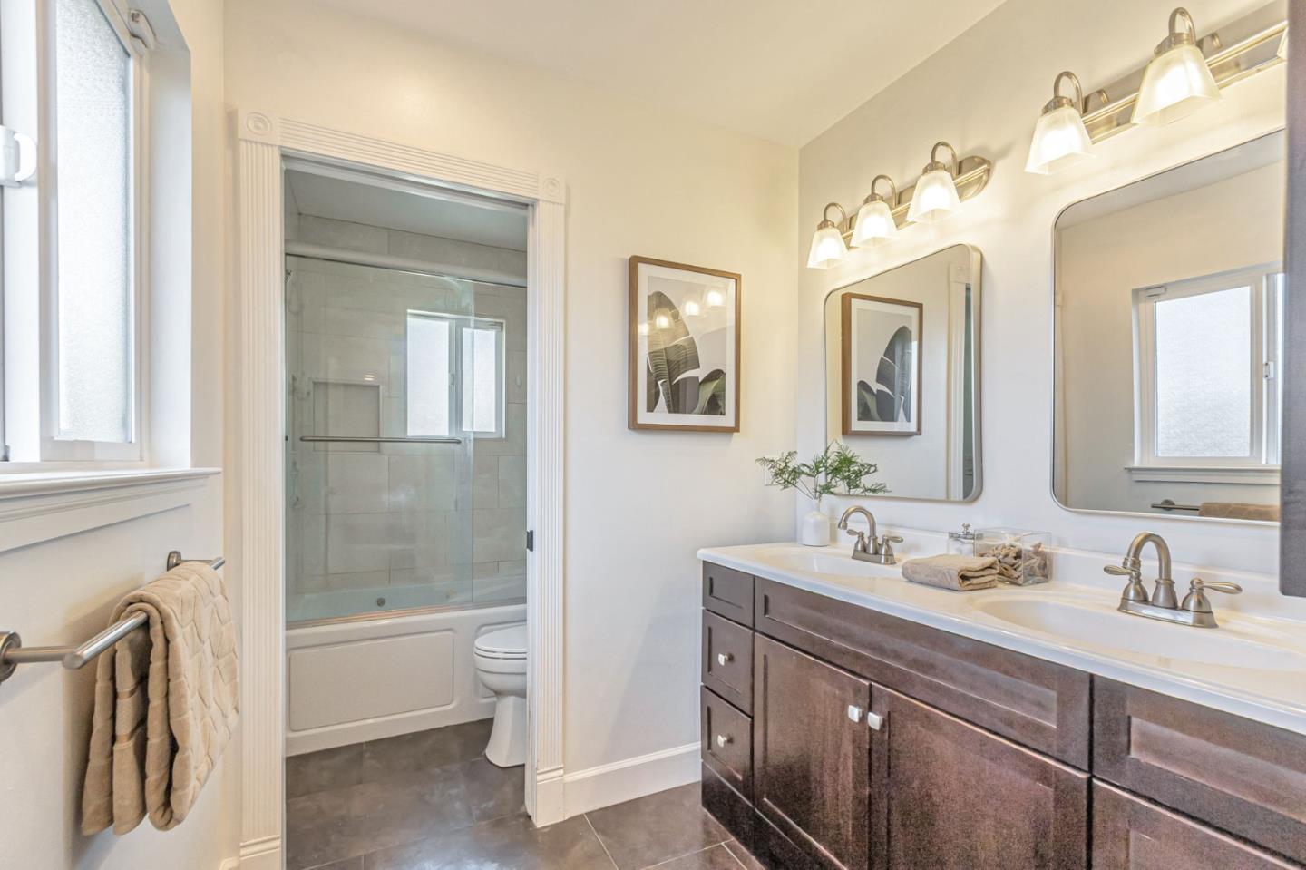 Detail Gallery Image 17 of 43 For 770 N 16th St, San Jose,  CA 95112 - 3 Beds | 3 Baths