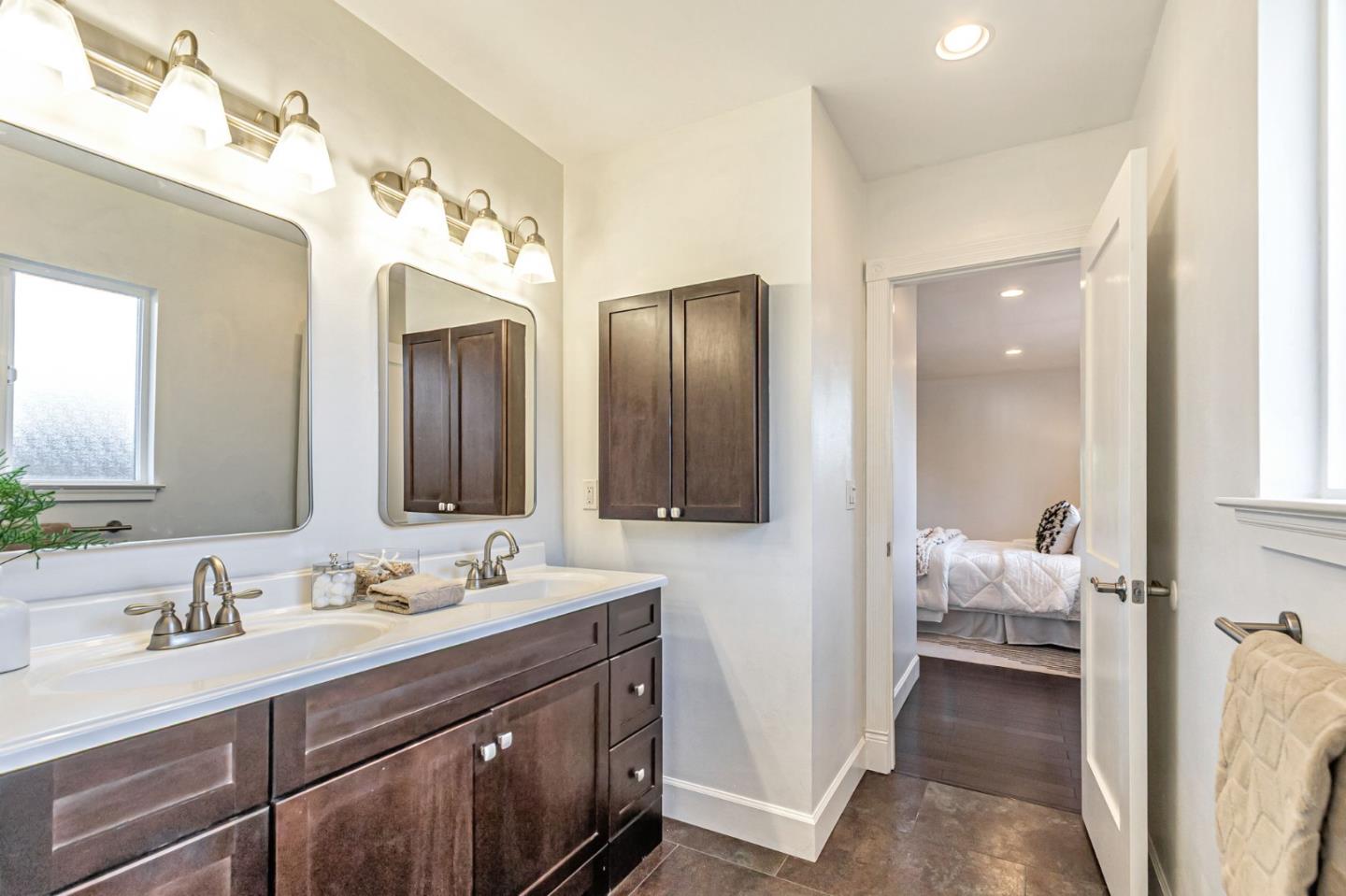 Detail Gallery Image 18 of 43 For 770 N 16th St, San Jose,  CA 95112 - 3 Beds | 3 Baths