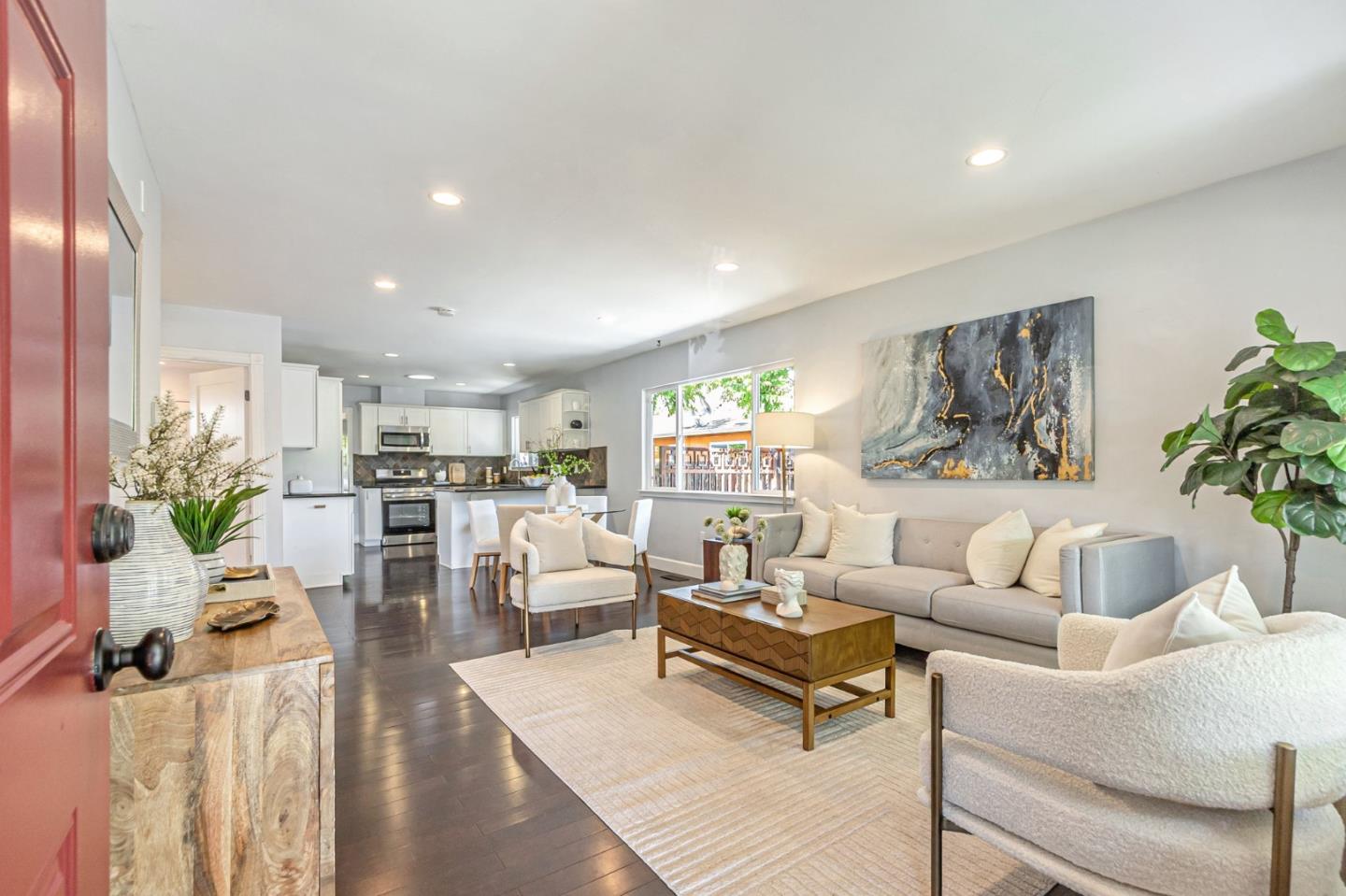 Detail Gallery Image 2 of 43 For 770 N 16th St, San Jose,  CA 95112 - 3 Beds | 3 Baths