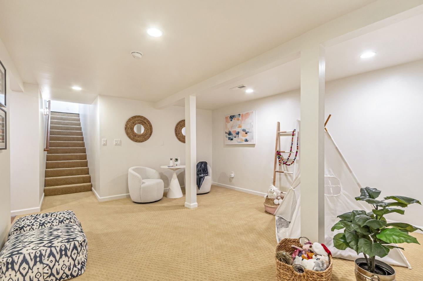 Detail Gallery Image 25 of 43 For 770 N 16th St, San Jose,  CA 95112 - 3 Beds | 3 Baths