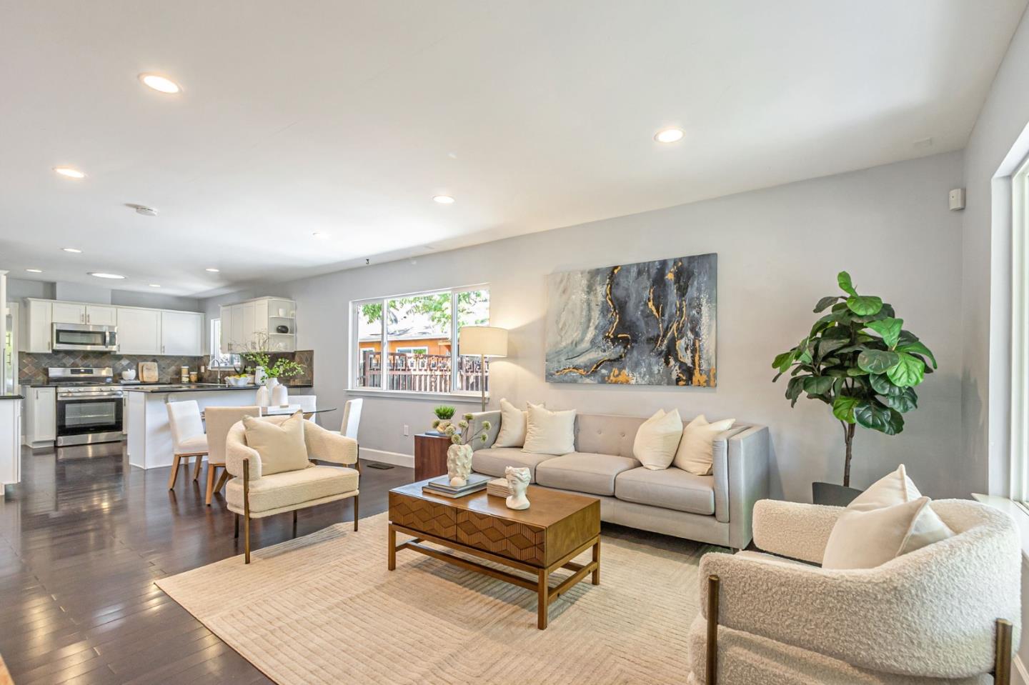 Detail Gallery Image 3 of 43 For 770 N 16th St, San Jose,  CA 95112 - 3 Beds | 3 Baths
