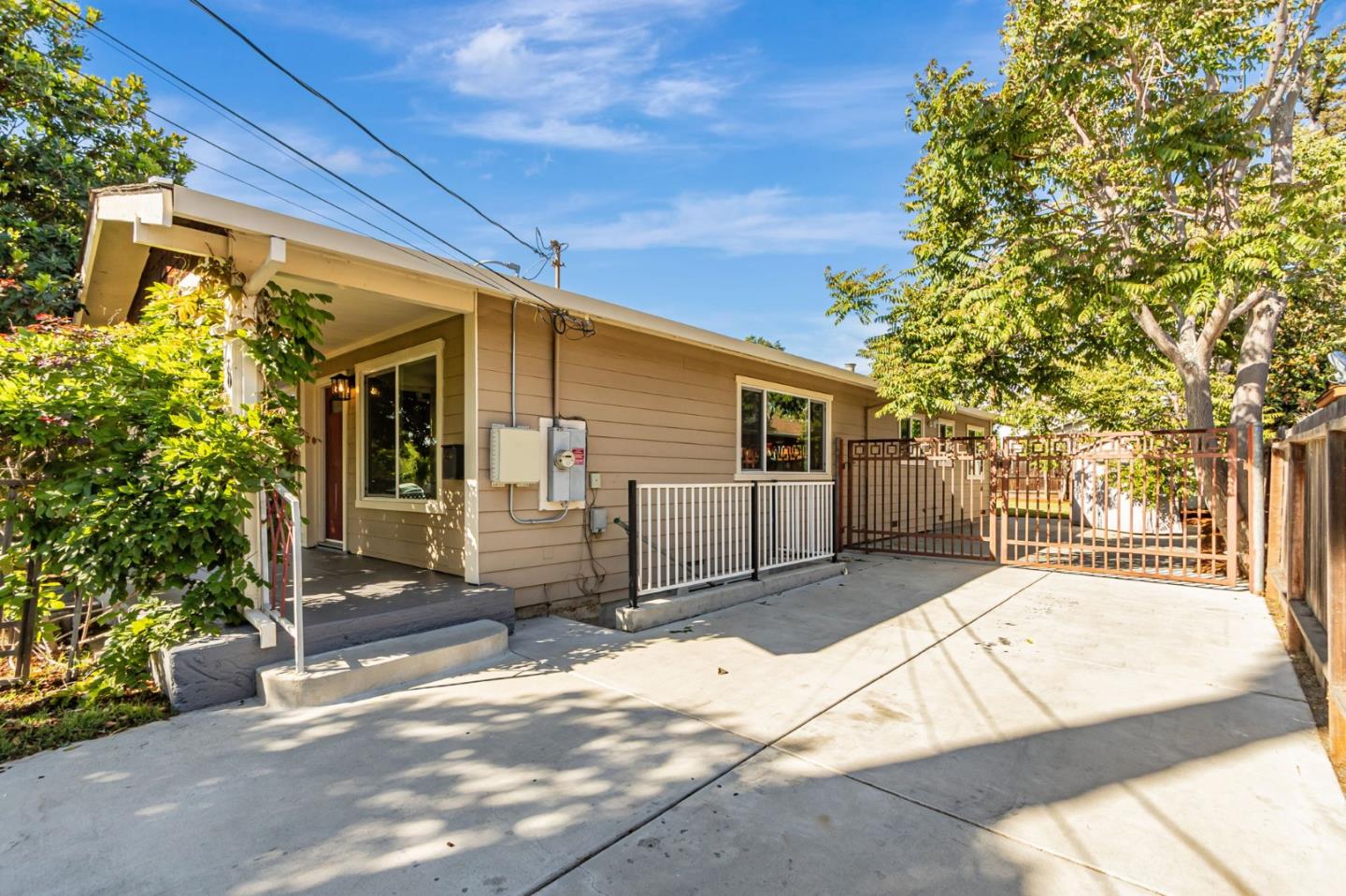 Detail Gallery Image 39 of 43 For 770 N 16th St, San Jose,  CA 95112 - 3 Beds | 3 Baths