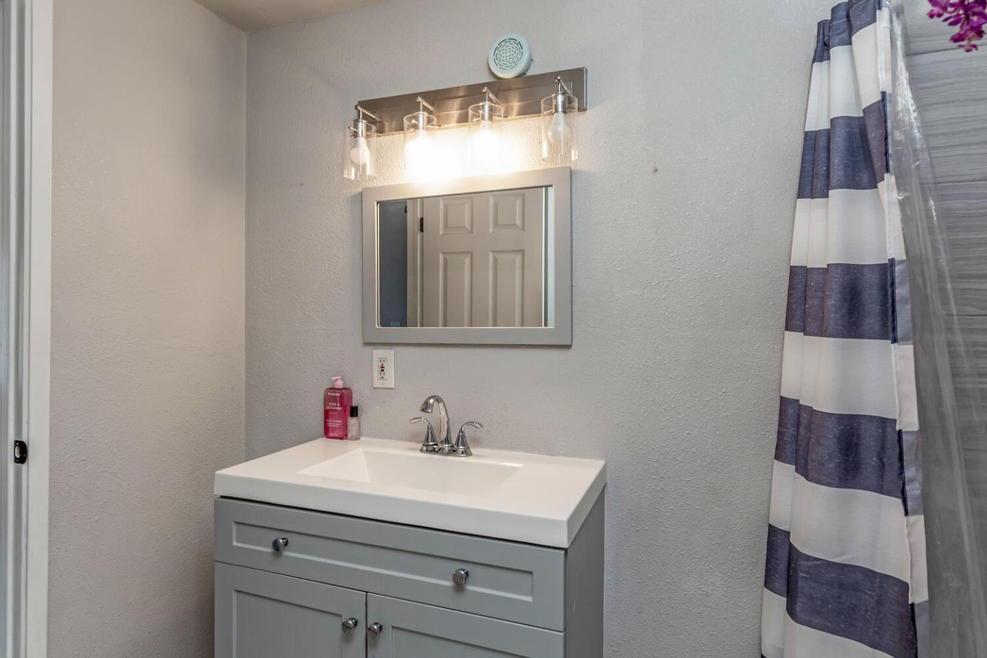 Detail Gallery Image 18 of 29 For 3320 Del Monte Blvd #23,  Marina,  CA 93933 - 3 Beds | 2 Baths