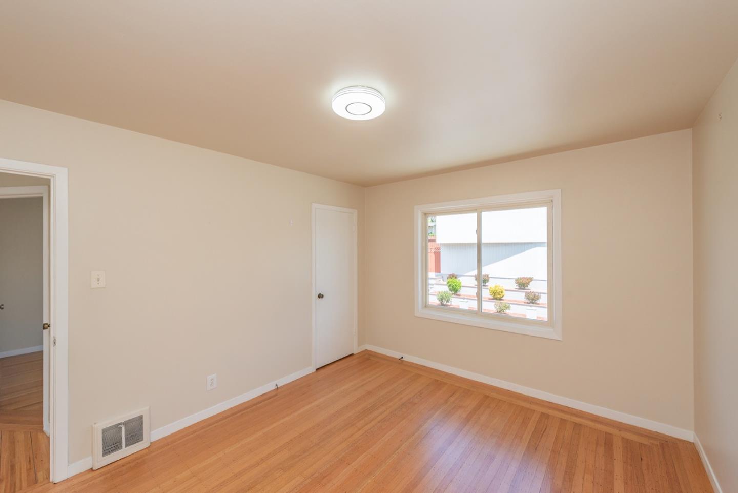 Detail Gallery Image 23 of 72 For 359 Harkness Ave, San Francisco,  CA 94134 - 3 Beds | 2 Baths
