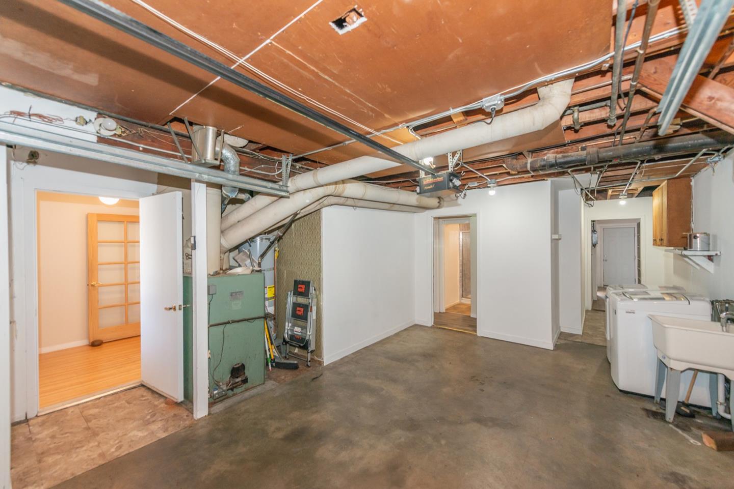 Detail Gallery Image 27 of 72 For 359 Harkness Ave, San Francisco,  CA 94134 - 3 Beds | 2 Baths