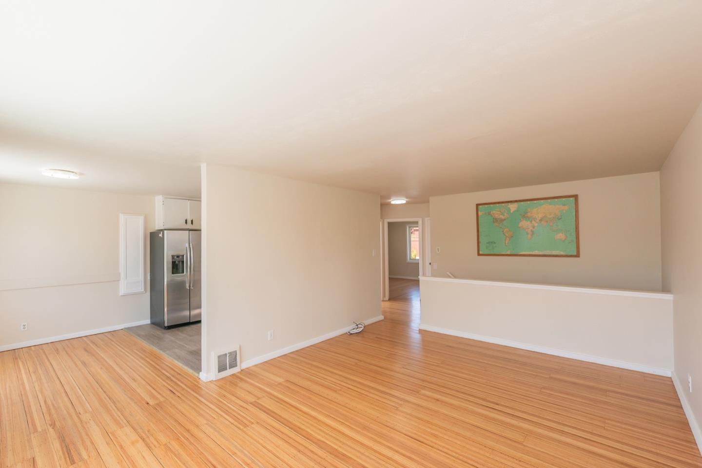 Detail Gallery Image 4 of 72 For 359 Harkness Ave, San Francisco,  CA 94134 - 3 Beds | 2 Baths