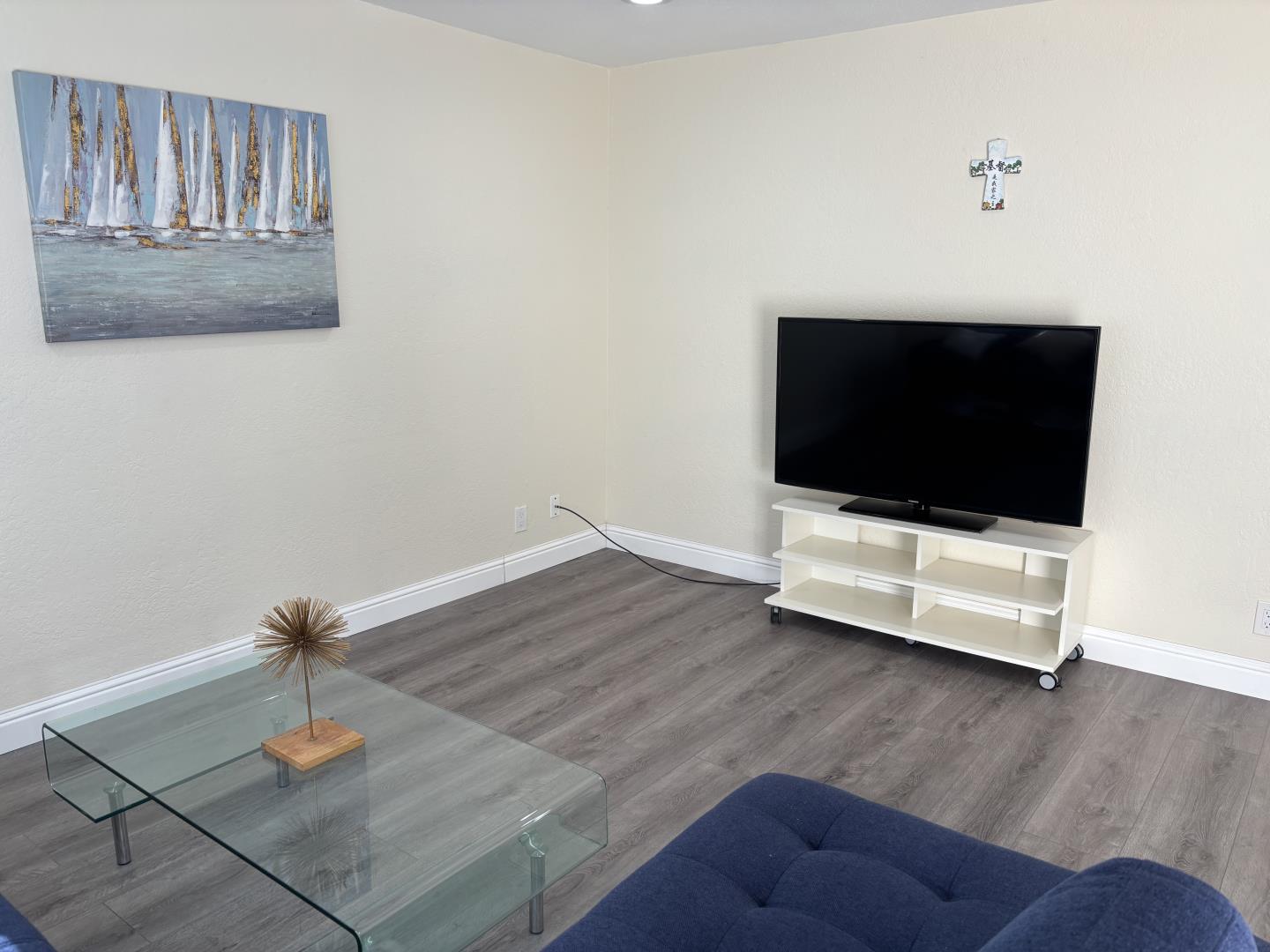 Detail Gallery Image 10 of 21 For 686 Webster Dr, San Jose,  CA 95133 - 4 Beds | 2 Baths