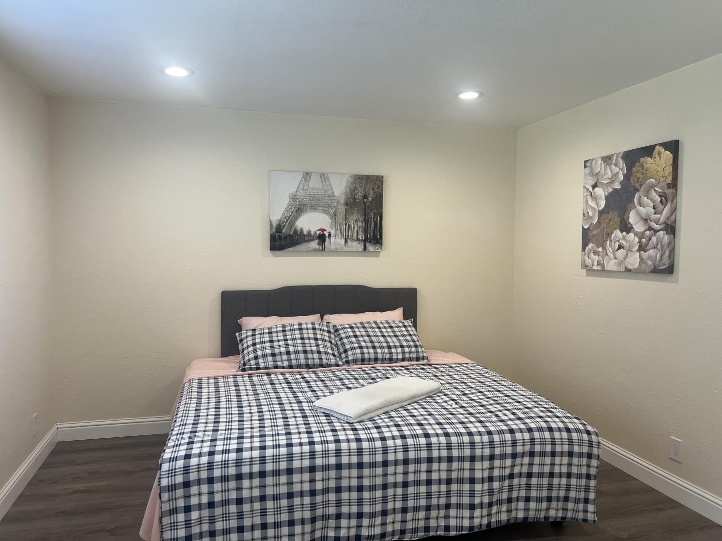 Detail Gallery Image 19 of 21 For 686 Webster Dr, San Jose,  CA 95133 - 4 Beds | 2 Baths