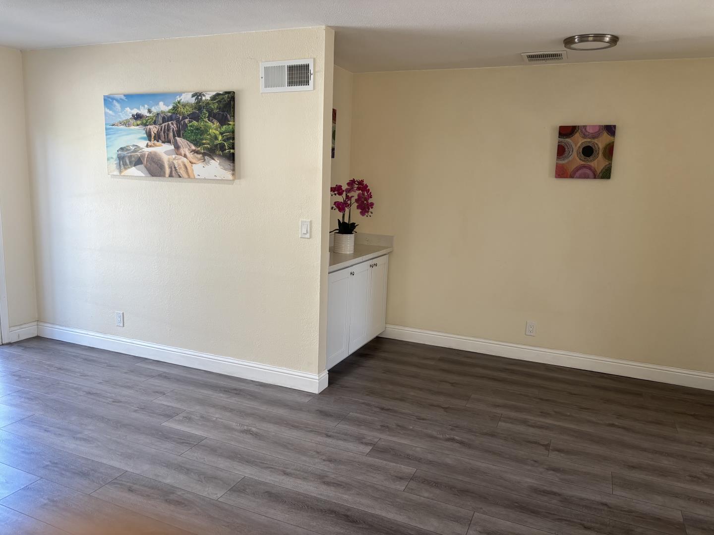Detail Gallery Image 7 of 21 For 686 Webster Dr, San Jose,  CA 95133 - 4 Beds | 2 Baths