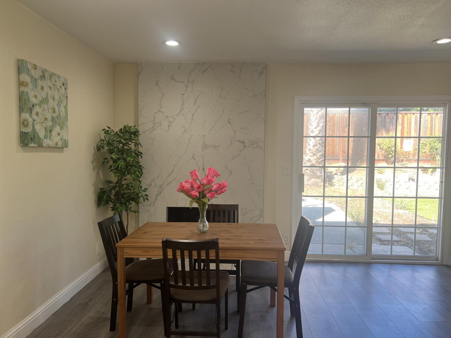Detail Gallery Image 8 of 21 For 686 Webster Dr, San Jose,  CA 95133 - 4 Beds | 2 Baths