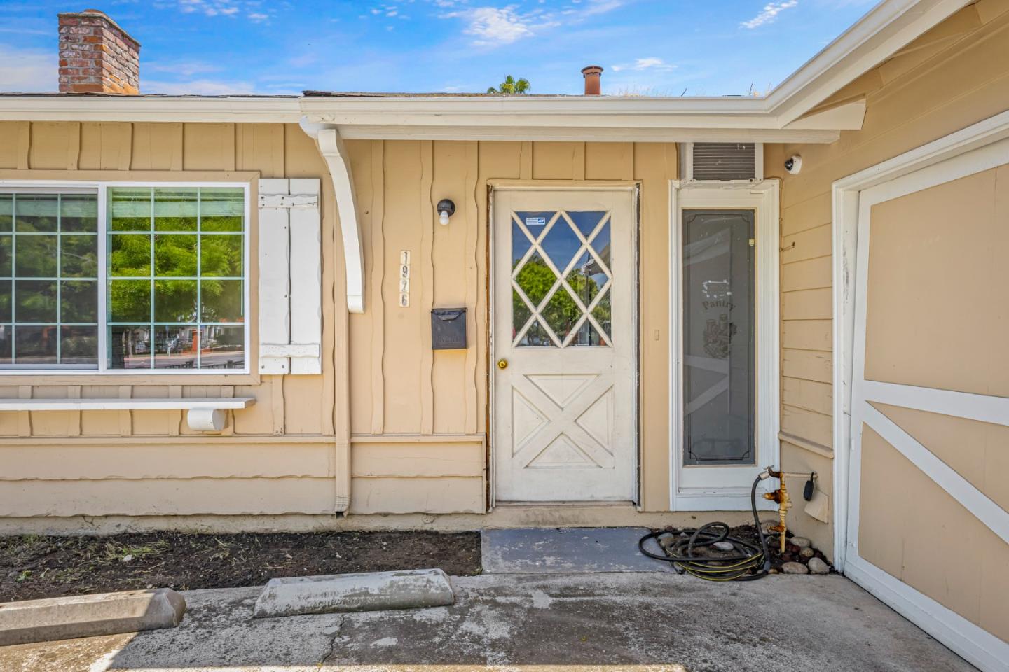 Detail Gallery Image 6 of 33 For 1926 Story Rd, San Jose,  CA 95122 - 3 Beds | 2 Baths