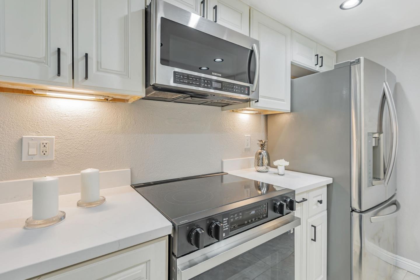 Detail Gallery Image 12 of 33 For 891 W California Ave #M,  Sunnyvale,  CA 94086 - 2 Beds | 1/1 Baths