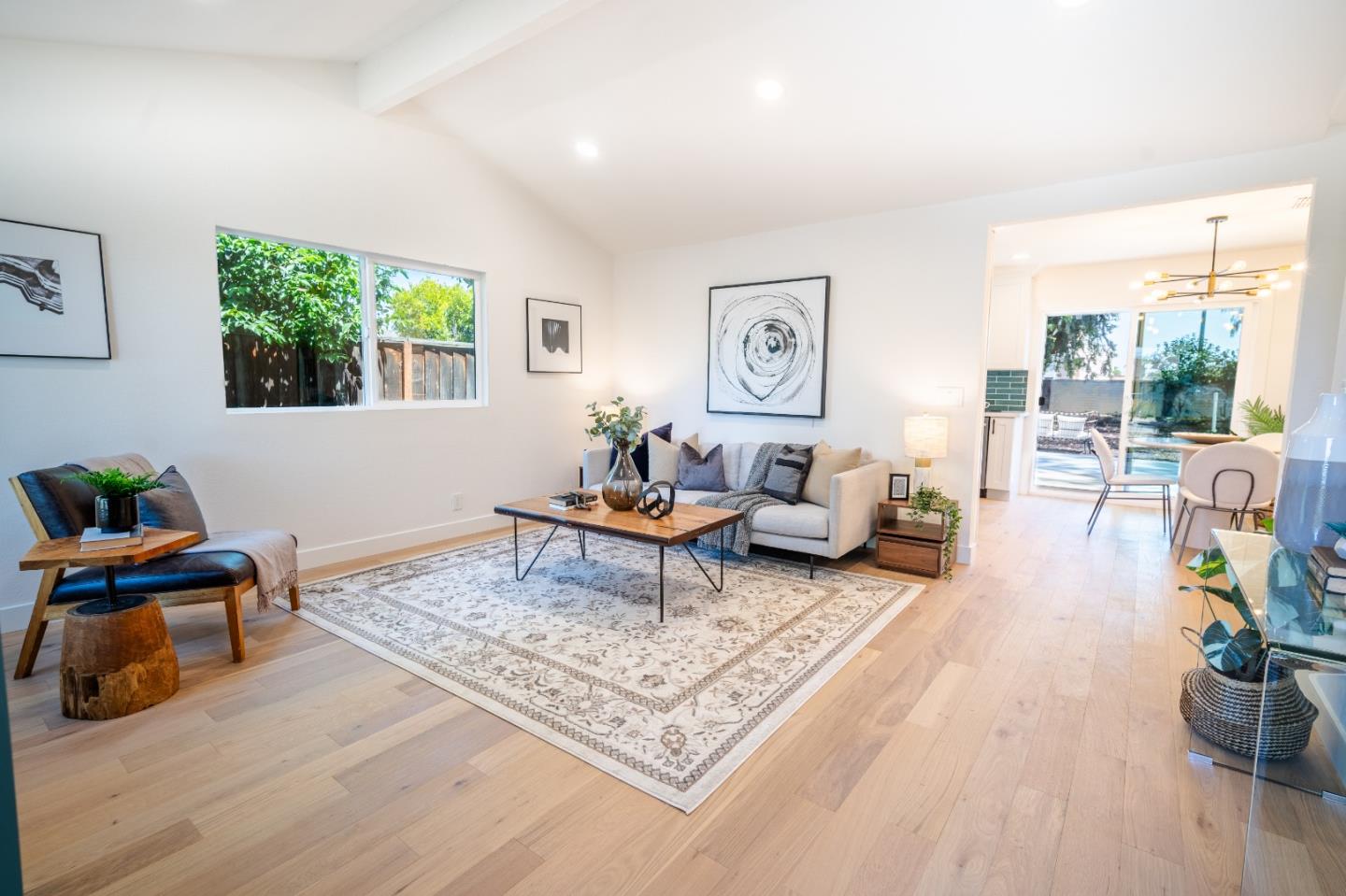 Detail Gallery Image 4 of 15 For 453 Benefit Ct, San Jose,  CA 95133 - 3 Beds | 2 Baths