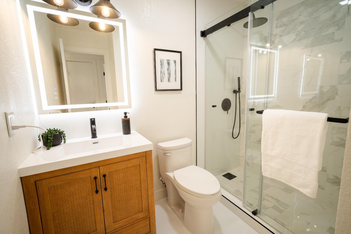 Detail Gallery Image 9 of 15 For 453 Benefit Ct, San Jose,  CA 95133 - 3 Beds | 2 Baths