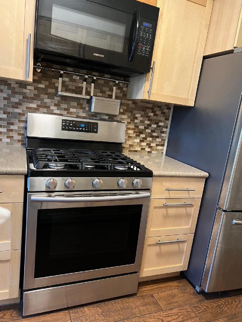 Detail Gallery Image 3 of 4 For 4313 Camden Ave #4313,  San Jose,  CA 95124 - 3 Beds | 2 Baths