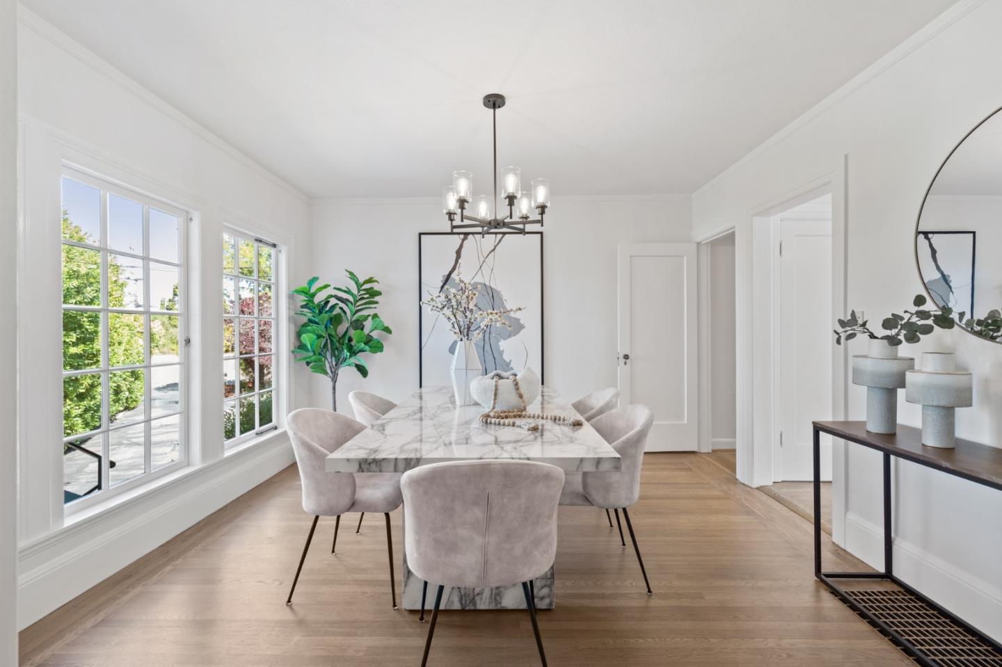 Detail Gallery Image 12 of 66 For 206 Frances Ln, Redwood City,  CA 94062 - 4 Beds | 2 Baths