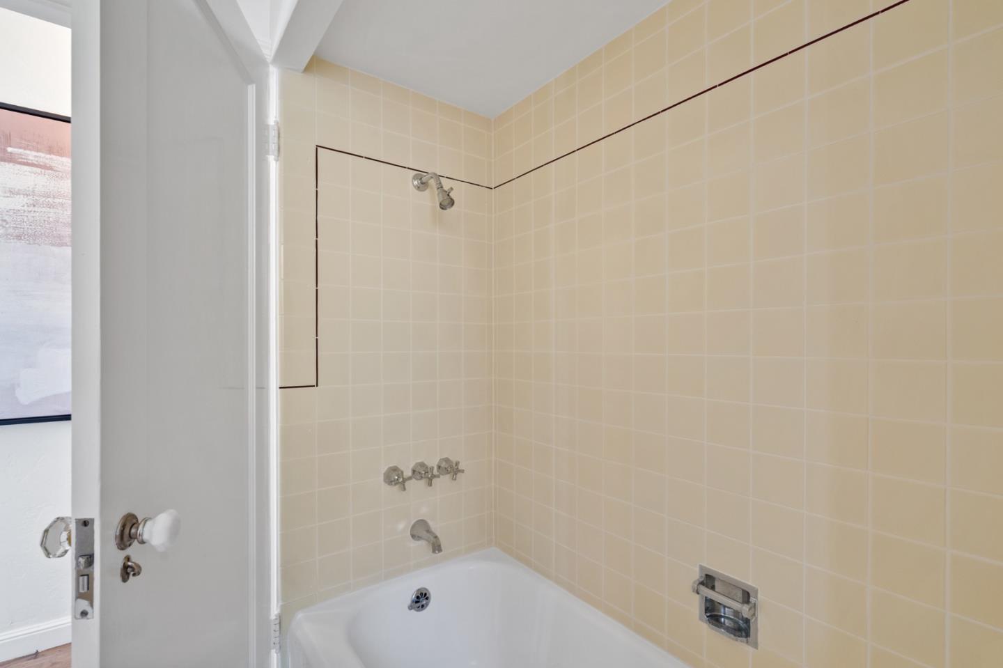 Detail Gallery Image 35 of 66 For 206 Frances Ln, Redwood City,  CA 94062 - 4 Beds | 2 Baths