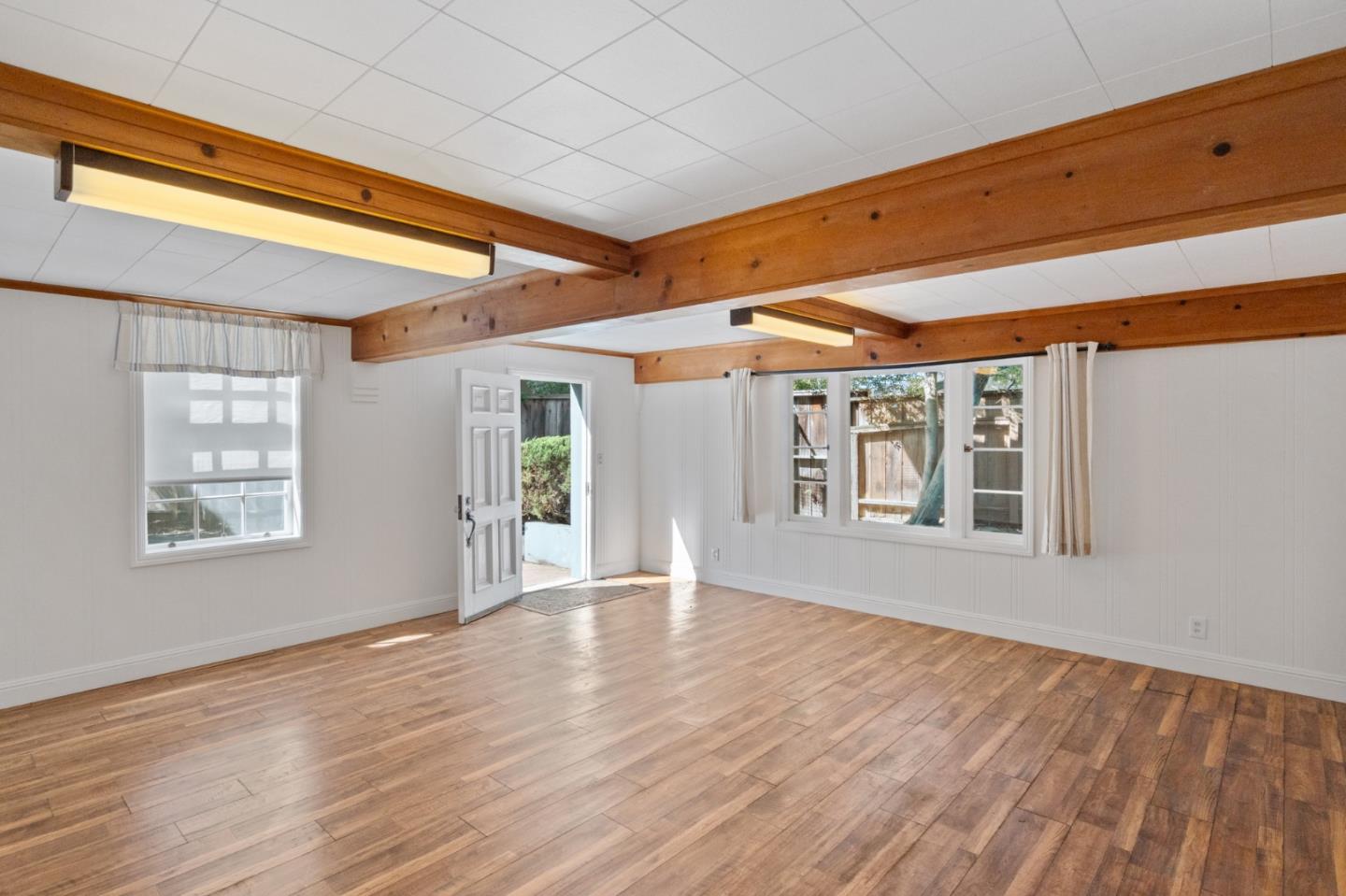 Detail Gallery Image 37 of 66 For 206 Frances Ln, Redwood City,  CA 94062 - 4 Beds | 2 Baths