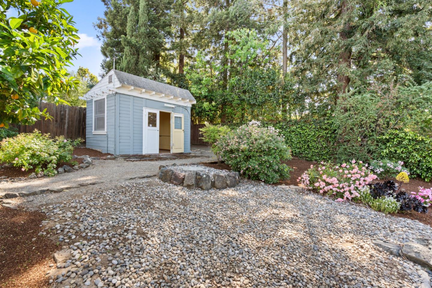 Detail Gallery Image 49 of 66 For 206 Frances Ln, Redwood City,  CA 94062 - 4 Beds | 2 Baths
