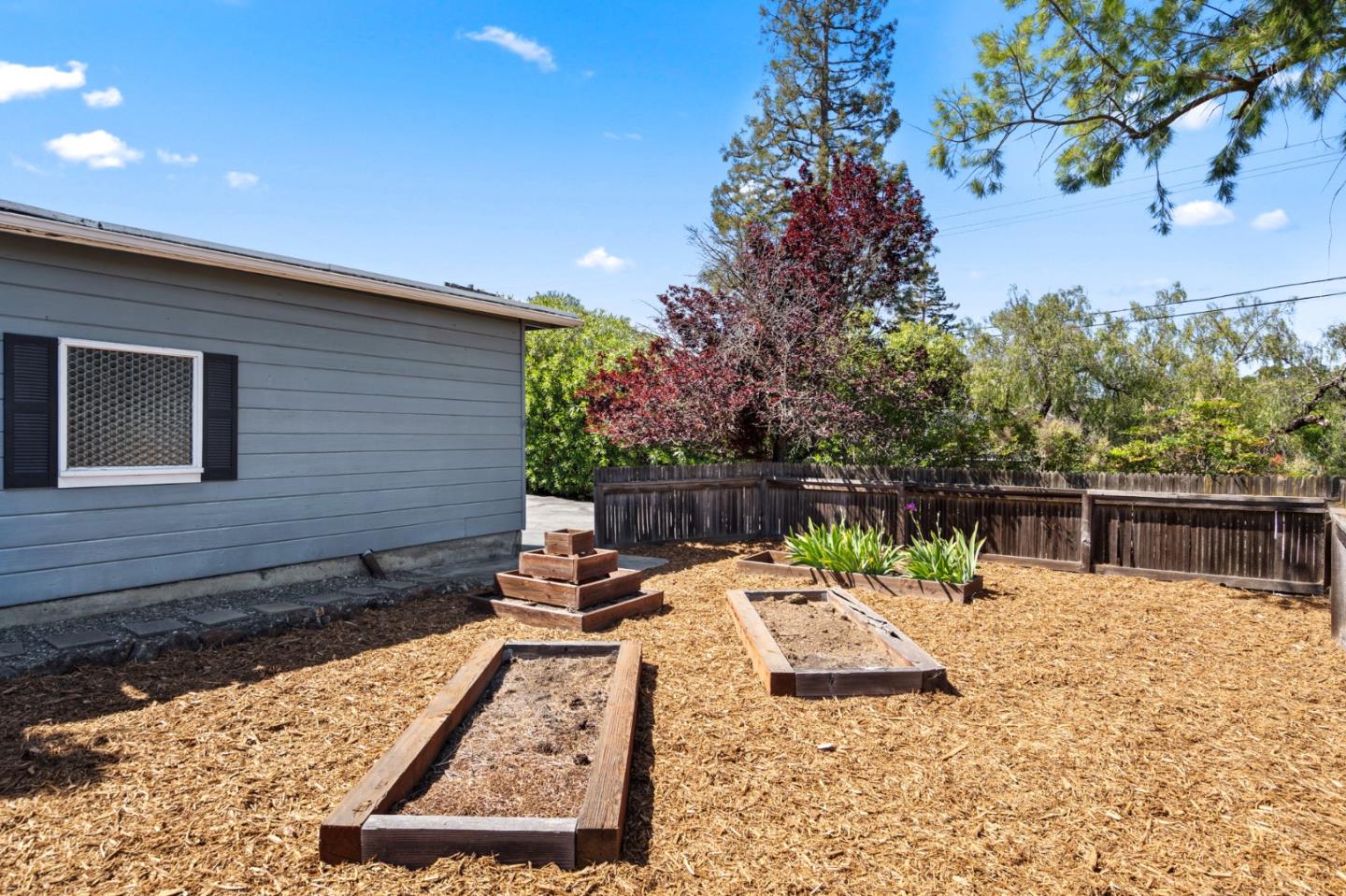 Detail Gallery Image 53 of 66 For 206 Frances Ln, Redwood City,  CA 94062 - 4 Beds | 2 Baths